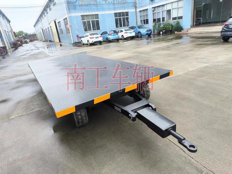 6吨牵引OD在线(中国)有限公司 工业全挂拖车