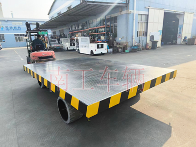 30吨重型OD在线(中国)有限公司 环保实心轮胎3I.jpg