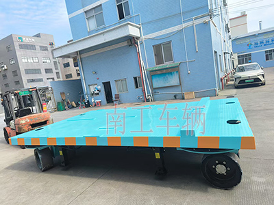 18吨重型OD在线(中国)有限公司 四个转盘工具拖车3I.jpg