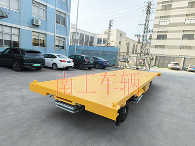 10吨OD在线(中国)有限公司带液压支腿伸缩梯工具车5I.jpg